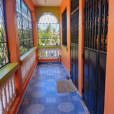 Gloria'S Place Studio Mombasa Bagian luar foto